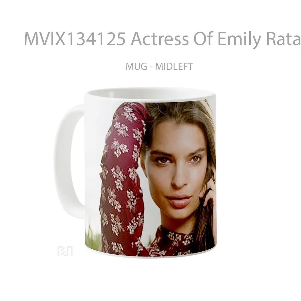 Mug Actress Of Emily Ratajkowski Gelas Keramik Unik - All-side / Desain