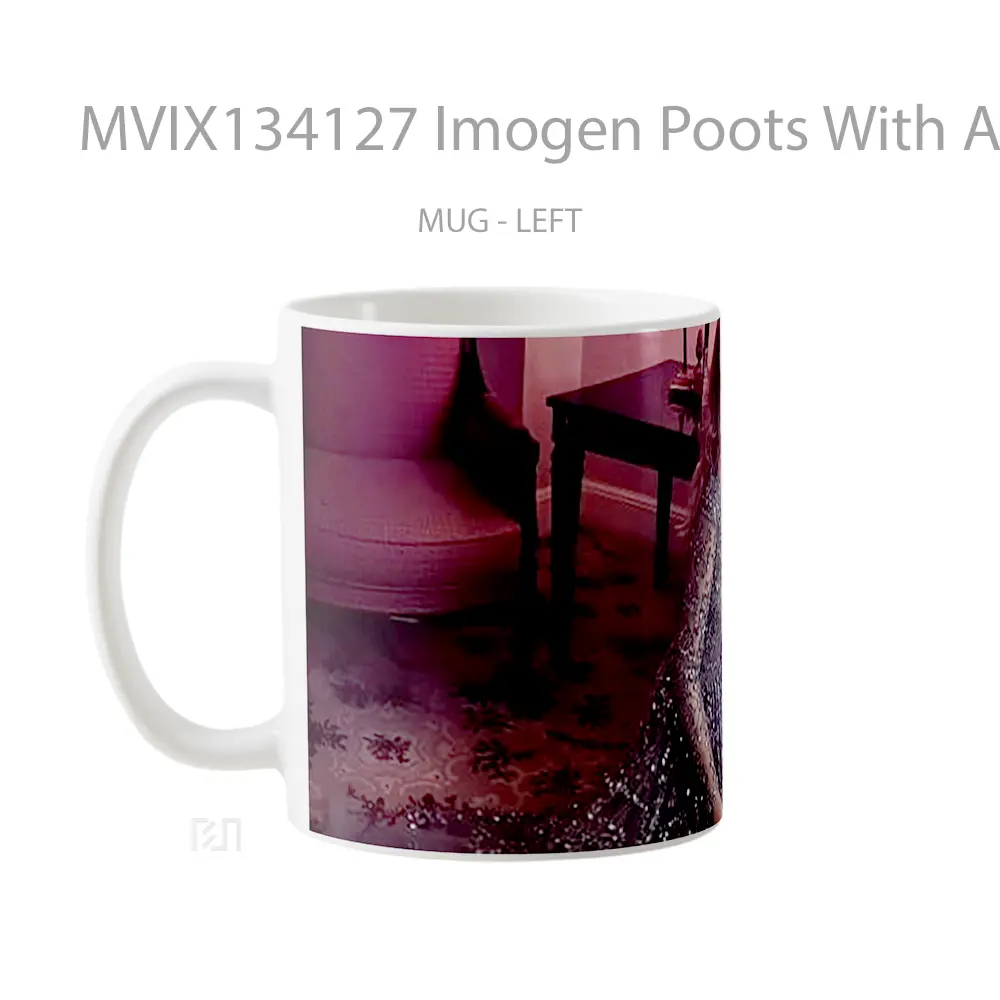 Mug Imogen Poots With A Purple Dress Gelas Keramik Unik - All-side / Desain