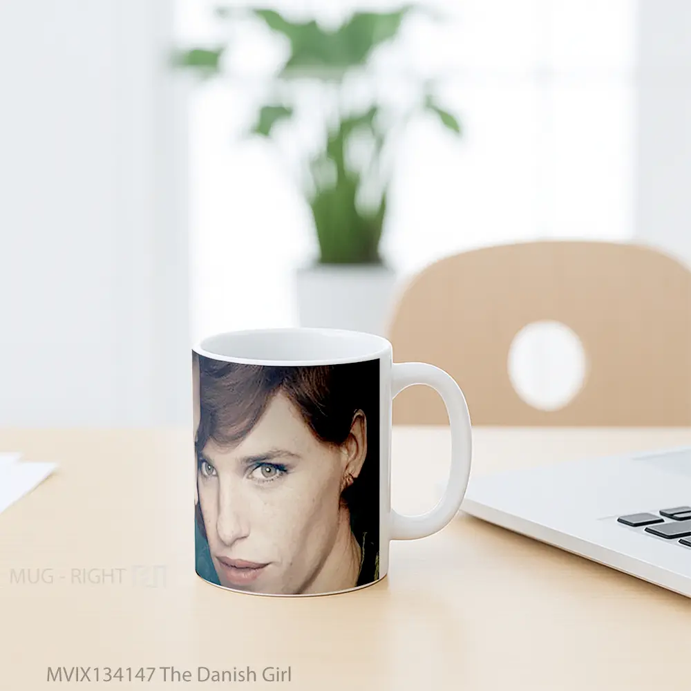 Mug The Danish Girl Gelas Keramik Unik - All-side / Desain