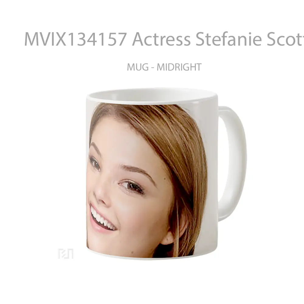 Mug Actress Stefanie Scott Gelas Keramik Unik - All-side / Desain
