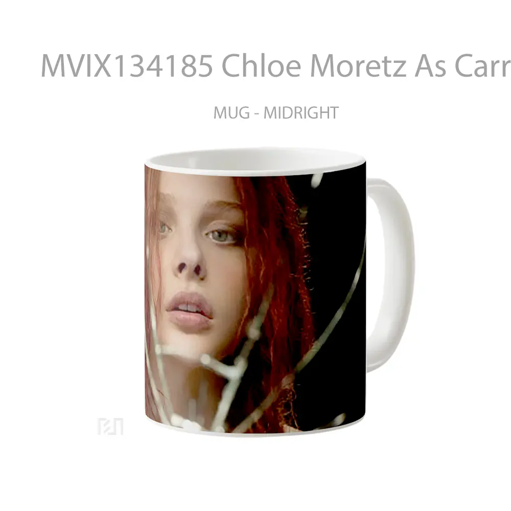 Mug Chloe Moretz As Carrie Gelas Keramik Unik - All-side / Desain