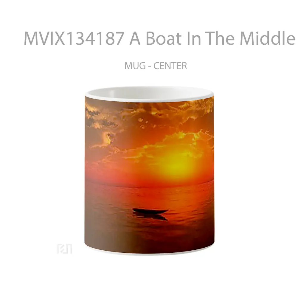 Mug A Boat In The Middle Of The Sea Gelas Pemandangan Alam