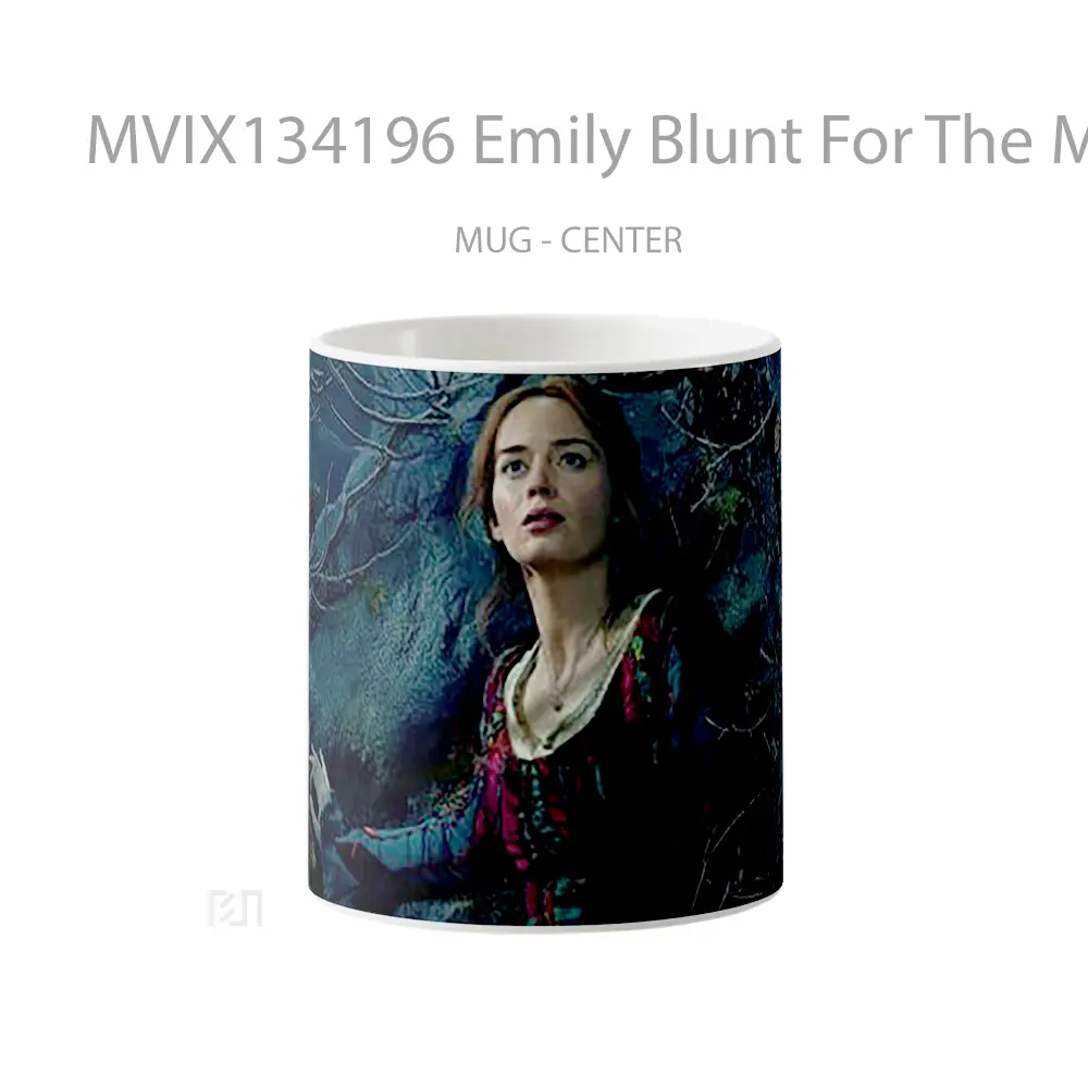 Mug Emily Blunt For The Movie In The Forest Gelas Pemandangan Alam