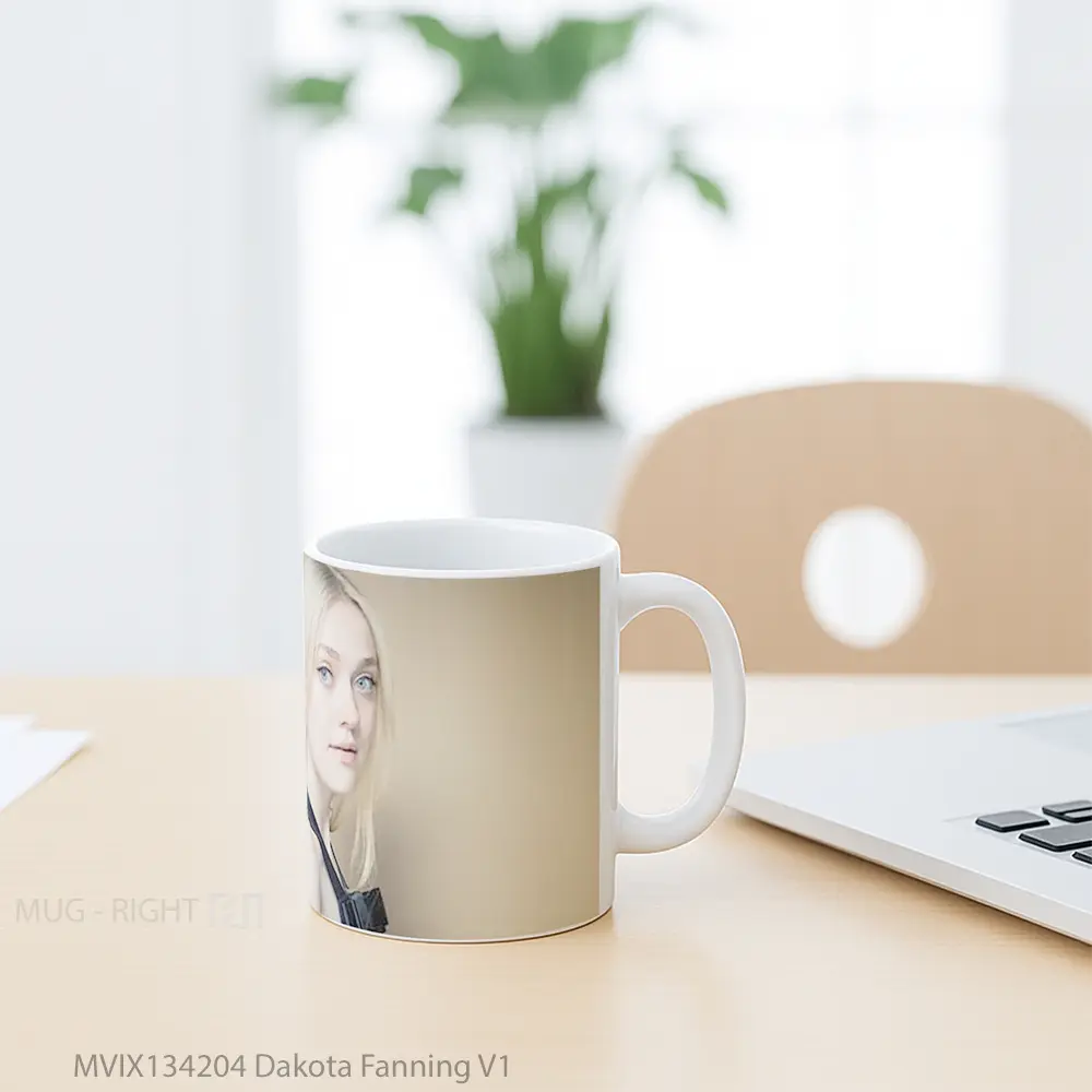 Mug Dakota Fanning V1 Gelas Keramik Unik - All-side / Desain