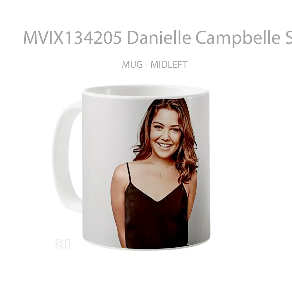 Mug Danielle Campbelle Smiling Gelas Keramik Unik - All-side / Desain