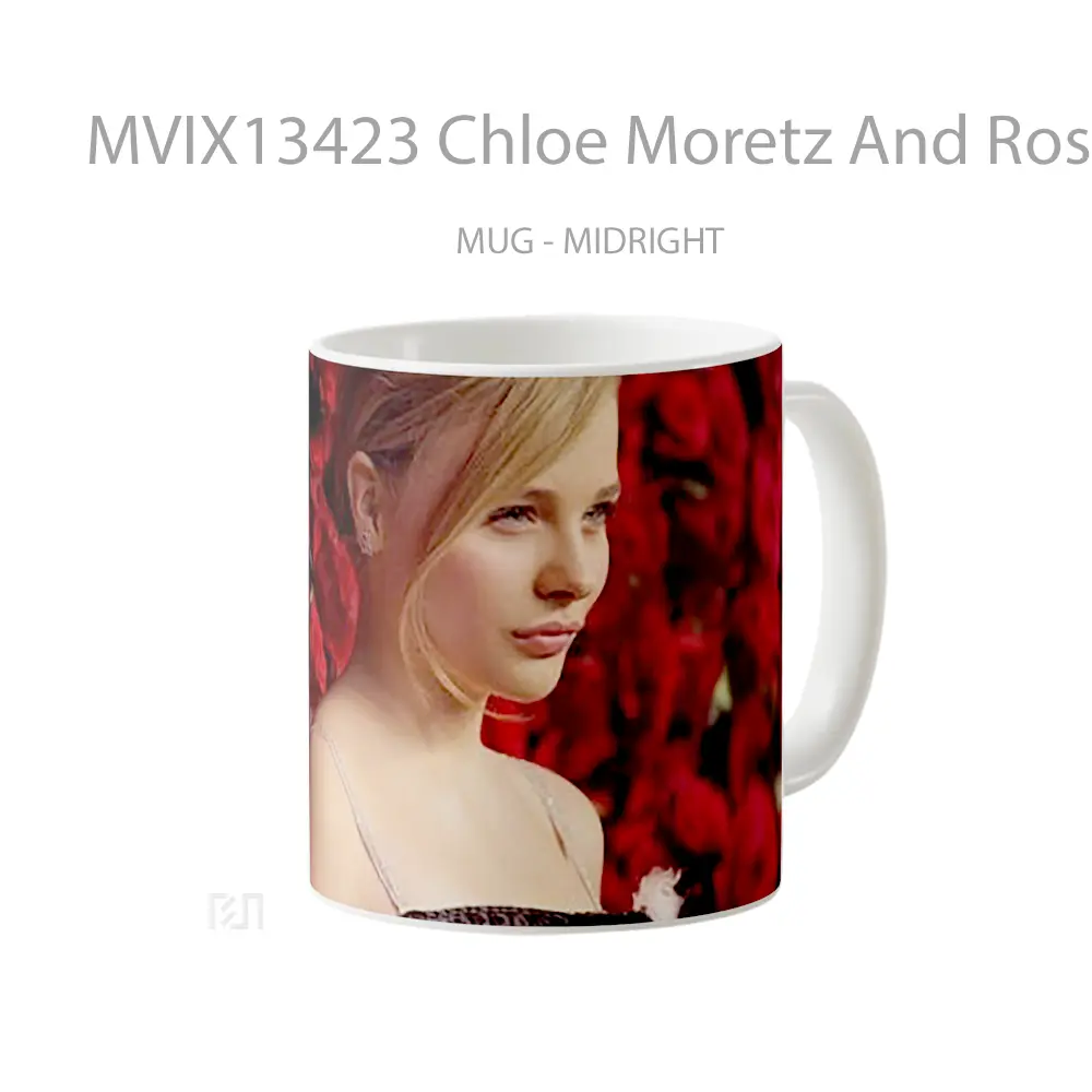 Mug Chloe Moretz And Roses In The Background Gelas Keramik Unik - All-side / Desain