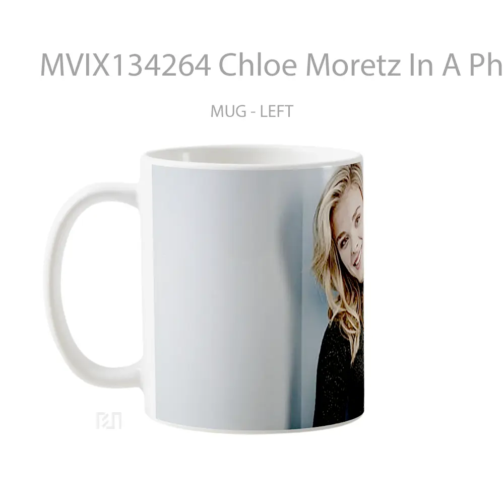 Mug Chloe Moretz In A Photoshoot Gelas Keramik Unik - All-side / Desain