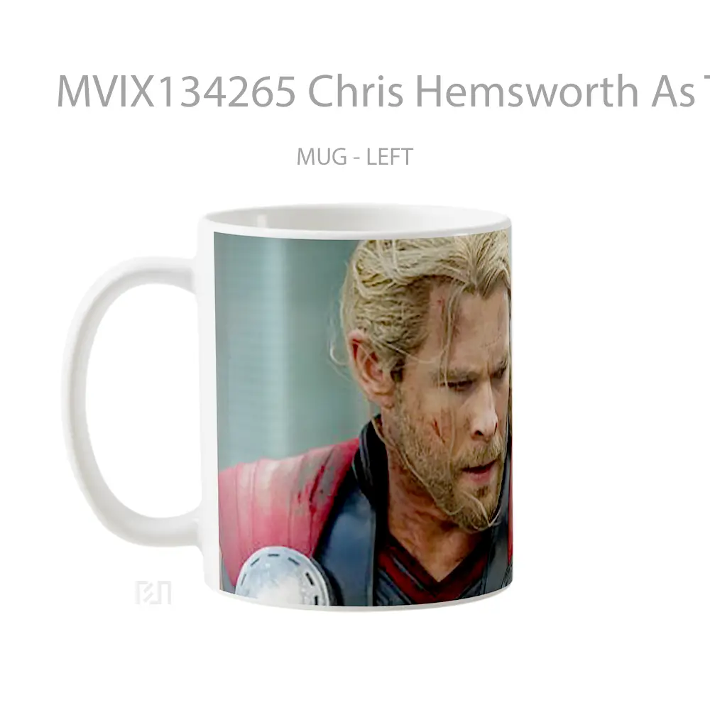 Mug Chris Hemsworth As Thor In Avengers Gelas Superhero - All-side / Desain