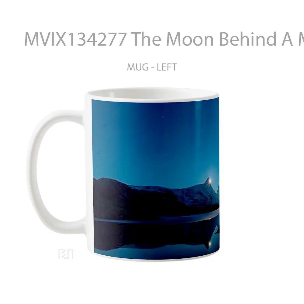 Mug The Moon Behind A Mountain Gelas Pemandangan Alam - All-side / Desain