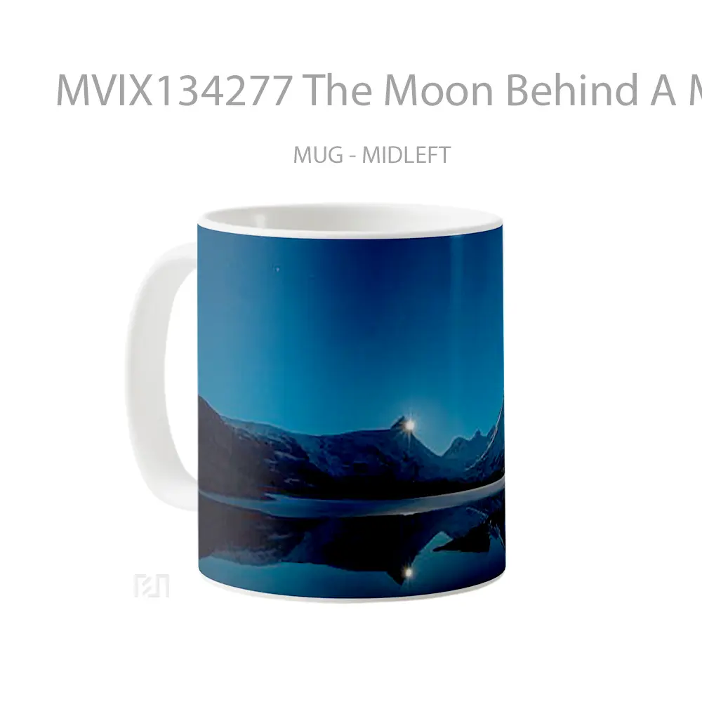 Mug The Moon Behind A Mountain Gelas Pemandangan Alam - All-side / Desain