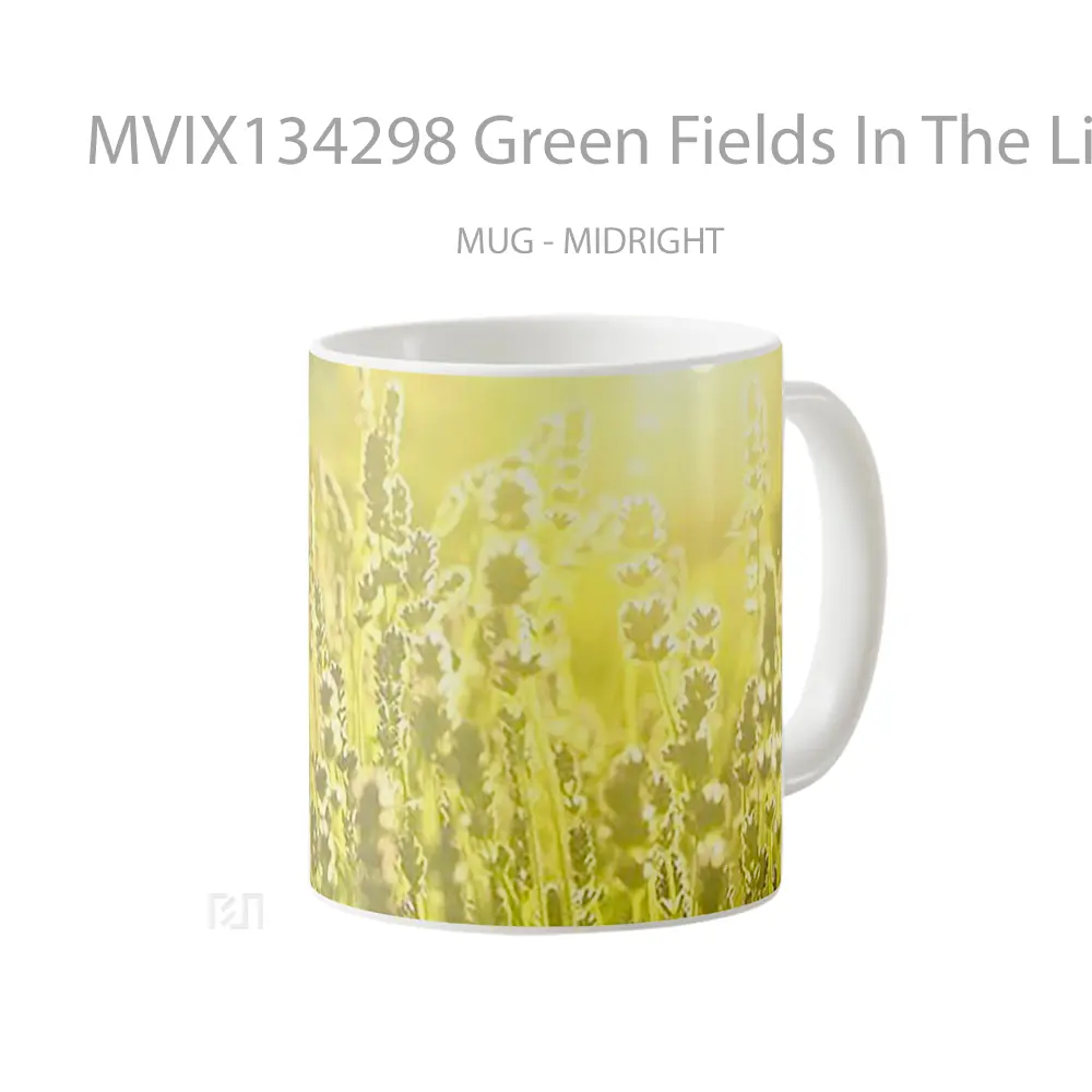 Mug Green Fields In The Light Of Day Gelas Pemandangan Alam - All-side / Desain
