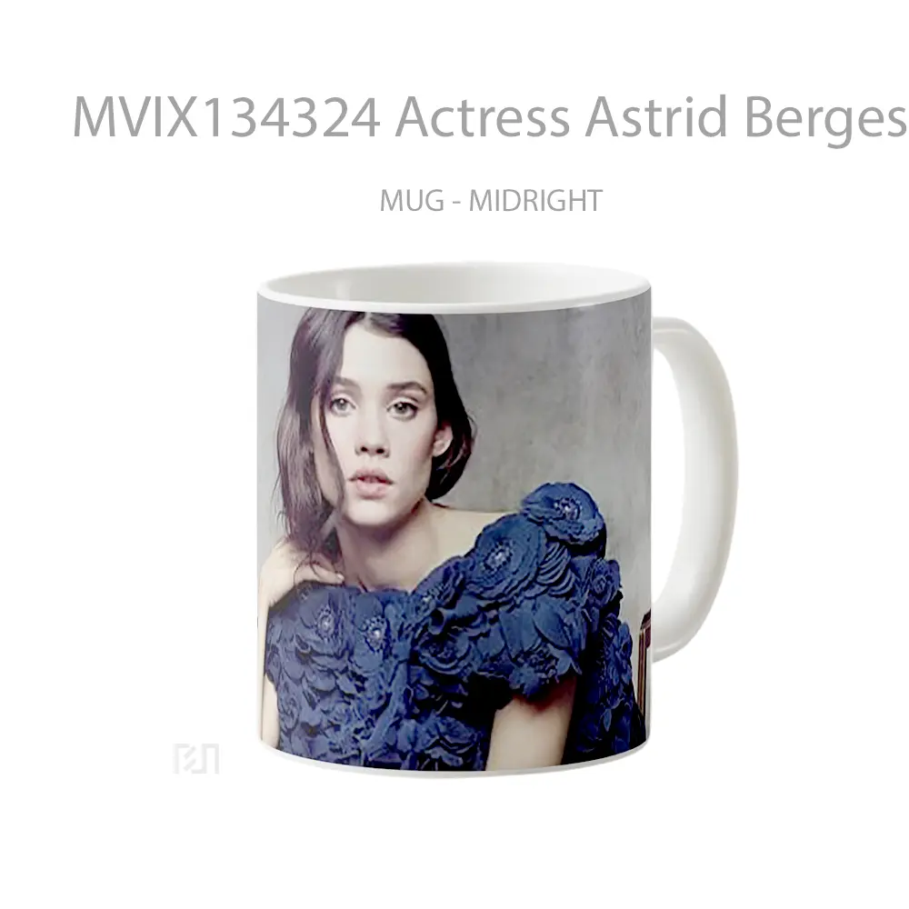 Mug Actress Astrid Berges Frisbey Gelas Keramik Unik - All-side / Desain