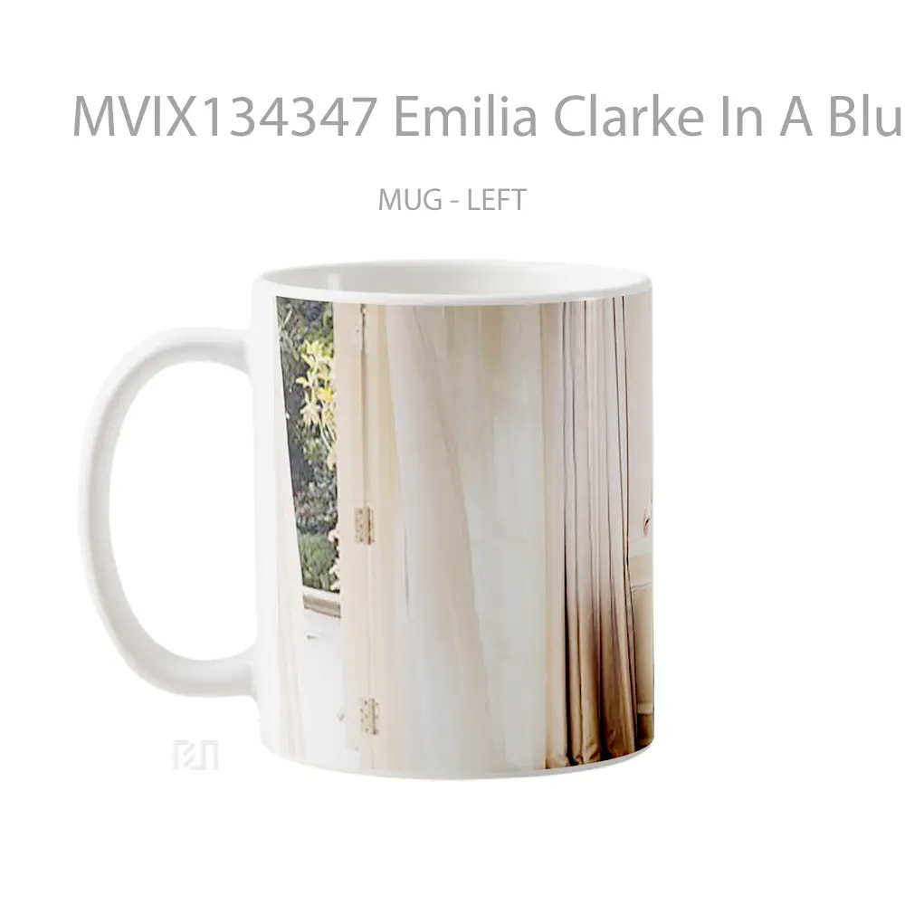 Mug Emilia Clarke In A Blue Dress Gelas Keramik Unik - All-side / Desain
