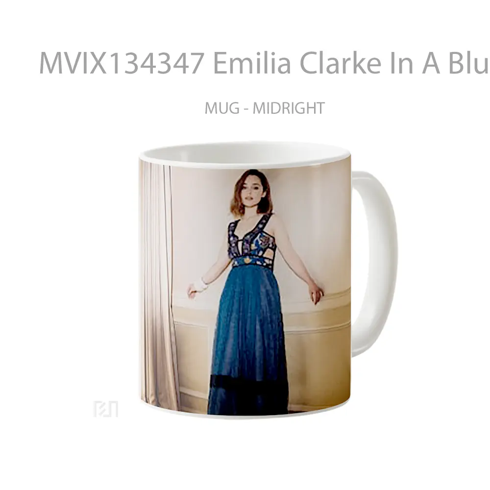 Mug Emilia Clarke In A Blue Dress Gelas Keramik Unik - All-side / Desain