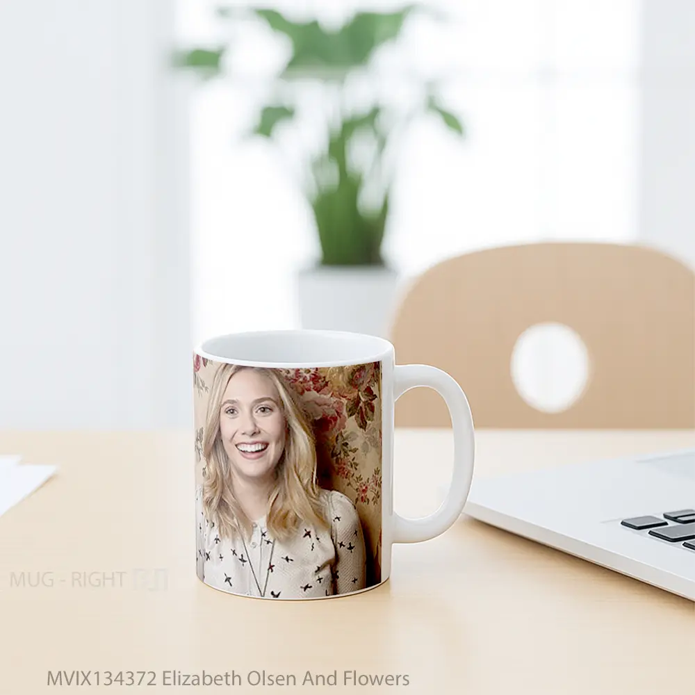 Mug Elizabeth Olsen And Flowers Gelas Pemandangan Alam - All-side / Desain