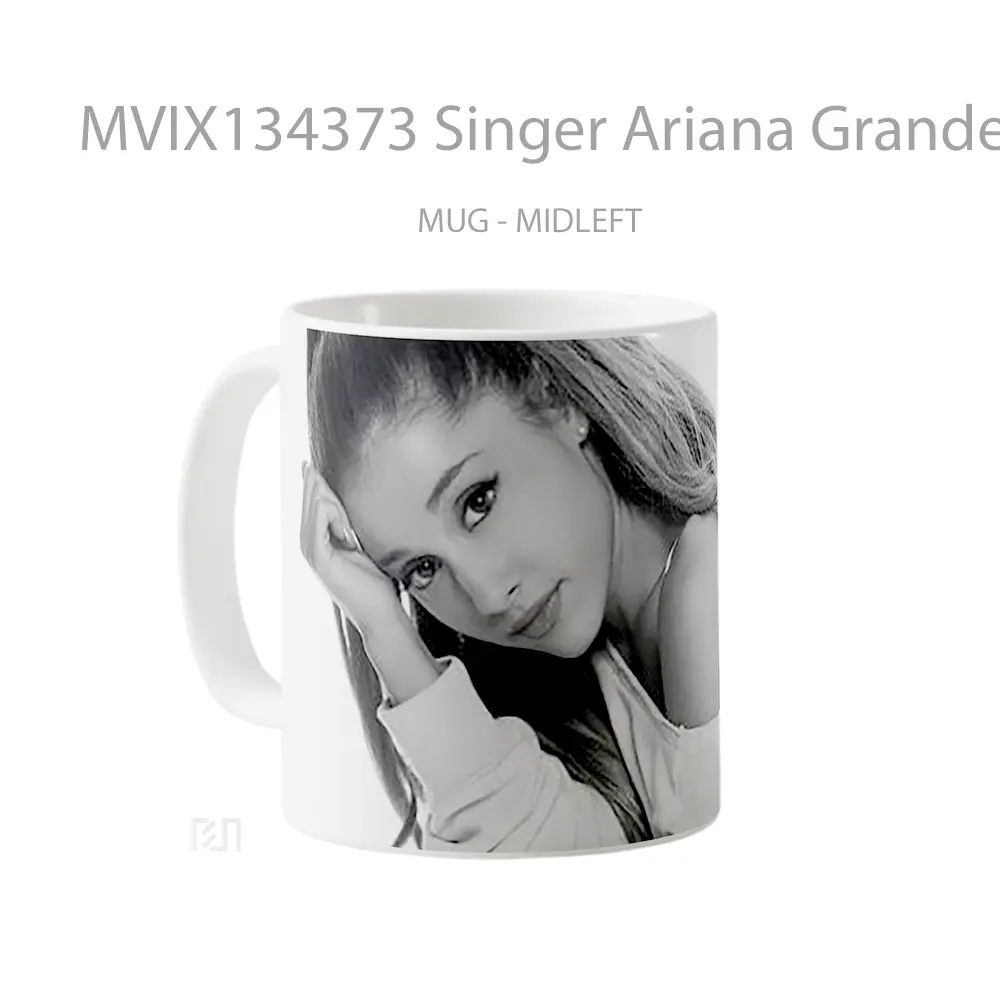 Mug Singer Ariana Grande Gelas Selebriti - All-side / Desain