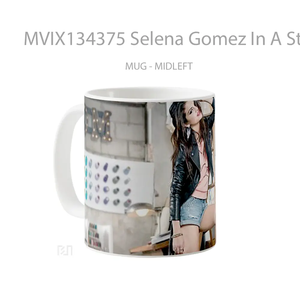 Mug Selena Gomez In A Study Gelas Selebriti - All-side / Desain