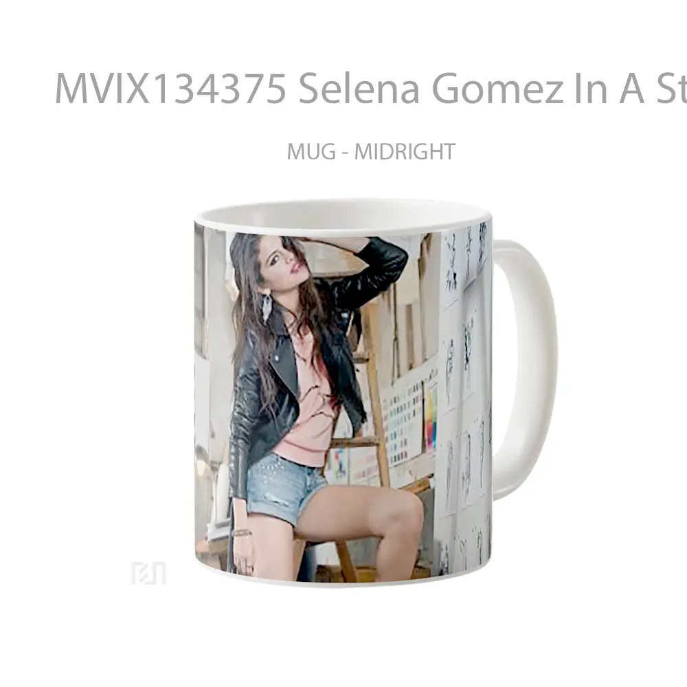 Mug Selena Gomez In A Study Gelas Selebriti - All-side / Desain
