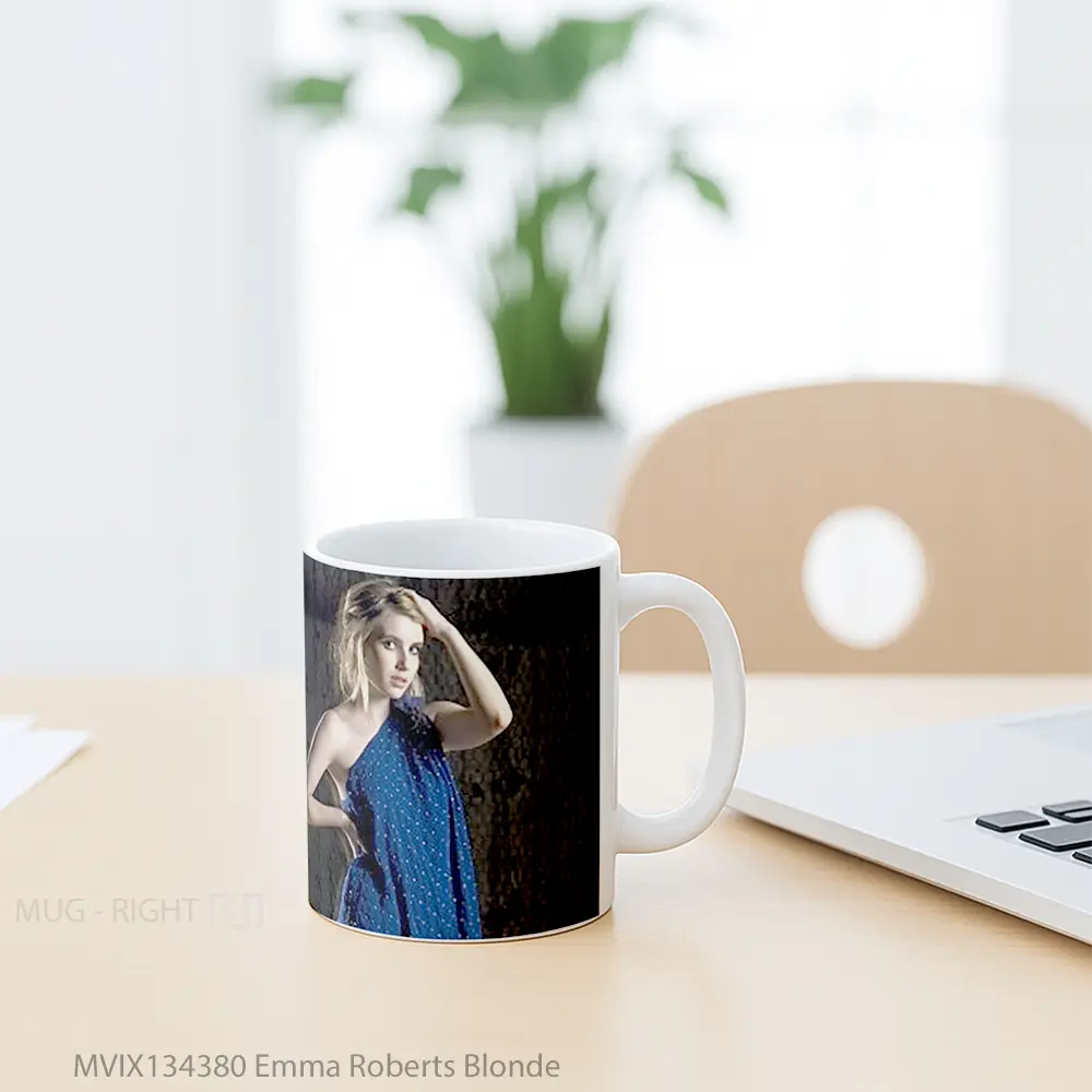 Mug Emma Roberts Blonde Gelas Keramik Unik - All-side / Desain