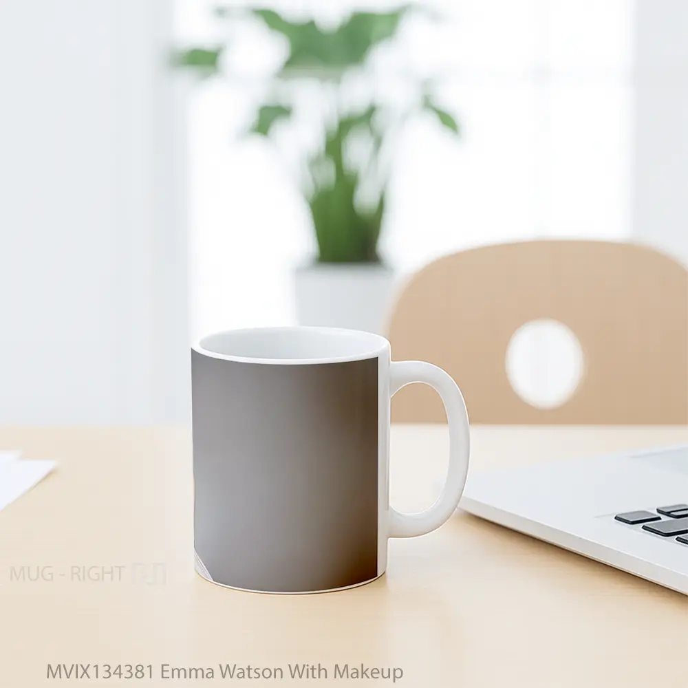 Mug Emma Watson With Makeup Gelas Selebriti - All-side / Desain