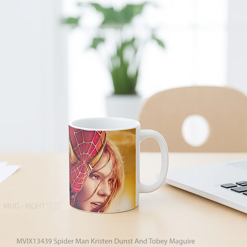 Mug Spider Man Kristen Dunst And Tobey Maguire Gelas Superhero - All-side / Desain