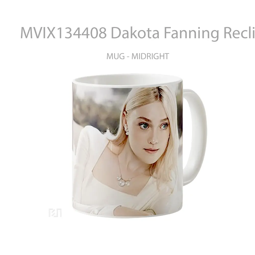 Mug Dakota Fanning Reclining Gelas Keramik Unik - All-side / Desain