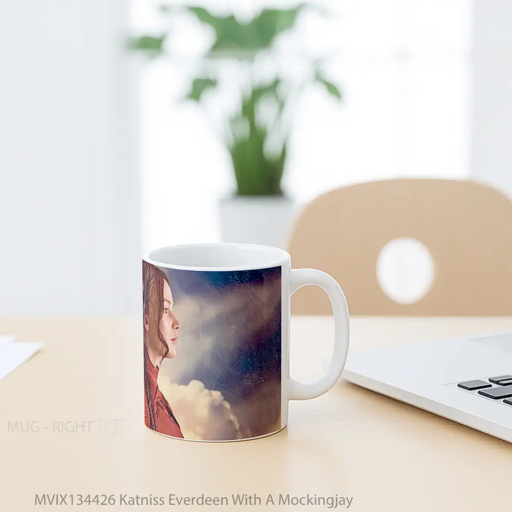 Mug Katniss Everdeen With A Mockingjay Gelas Keramik Unik - All-side / Desain