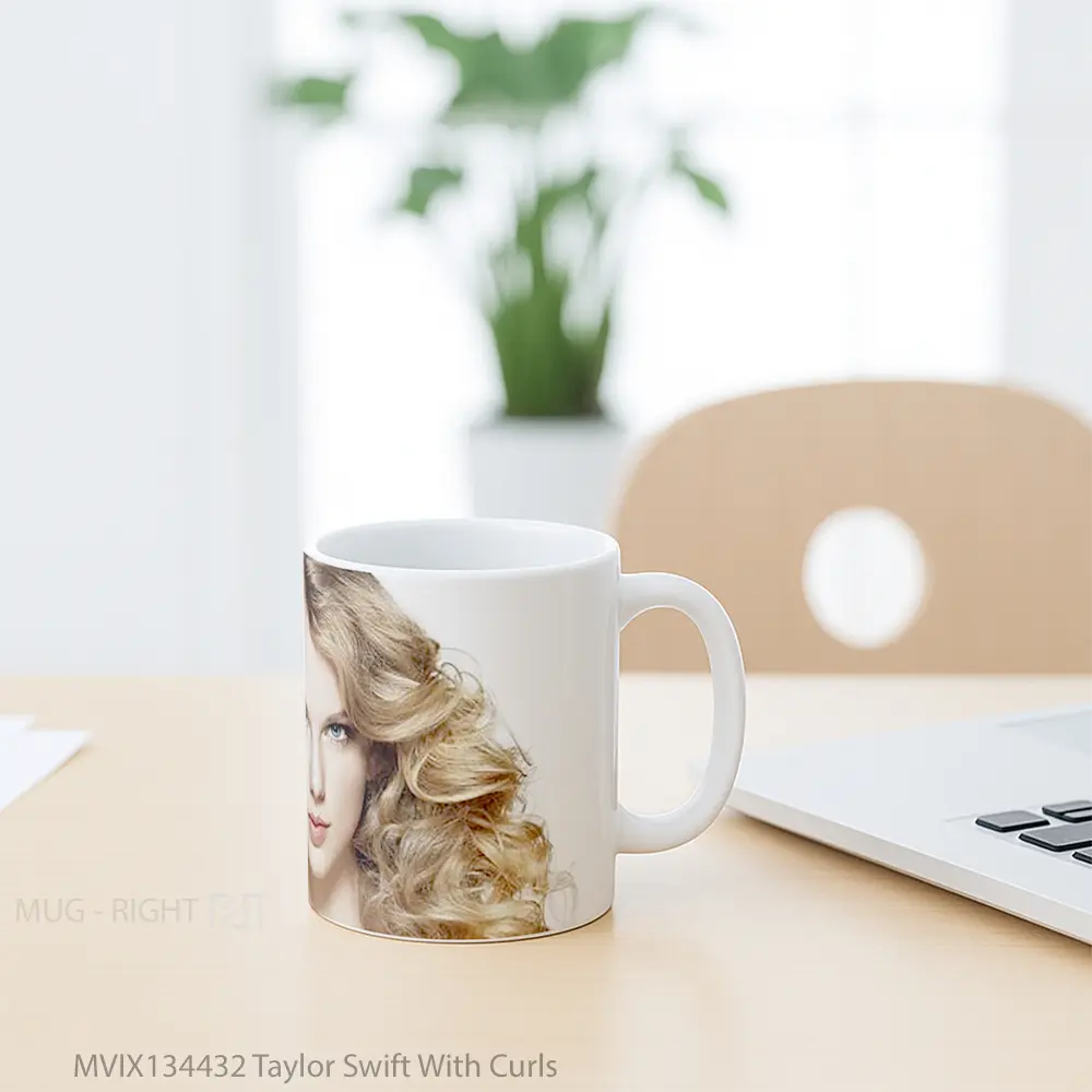 Mug Taylor Swift With Curls Gelas Selebriti - All-side / Desain