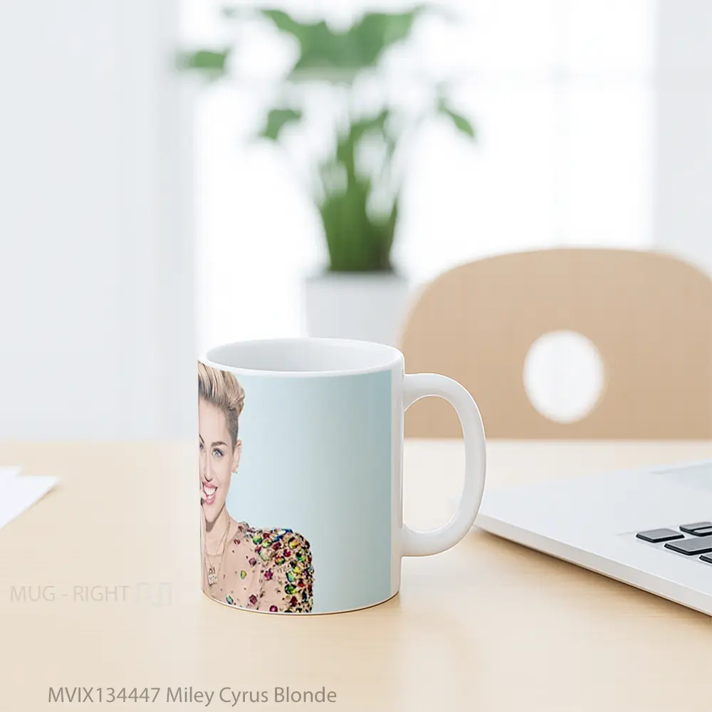 Mug Miley Cyrus Blonde Gelas Selebriti - All-side / Desain
