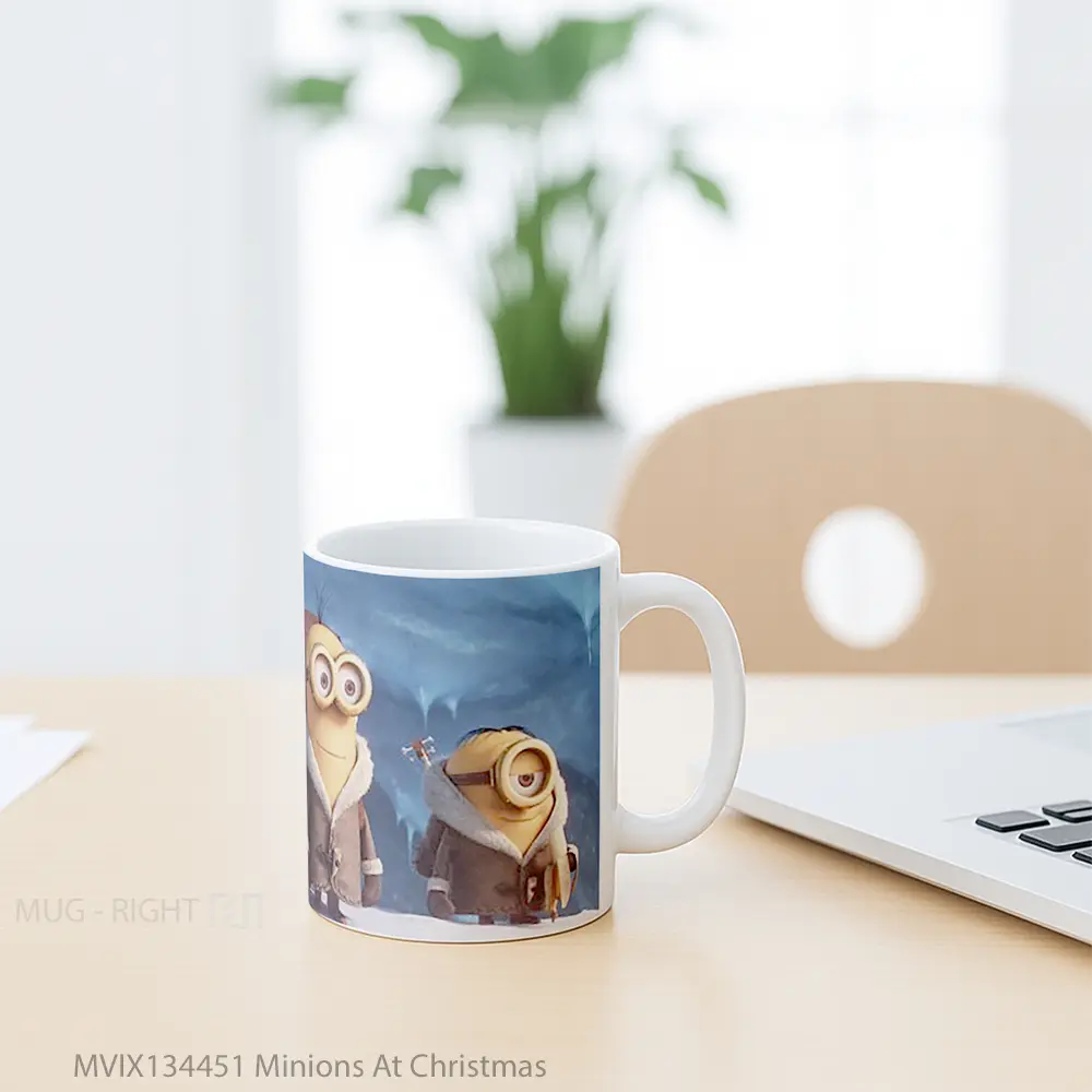 Mug Minions At Christmas Gelas Kartun - All-side / Desain