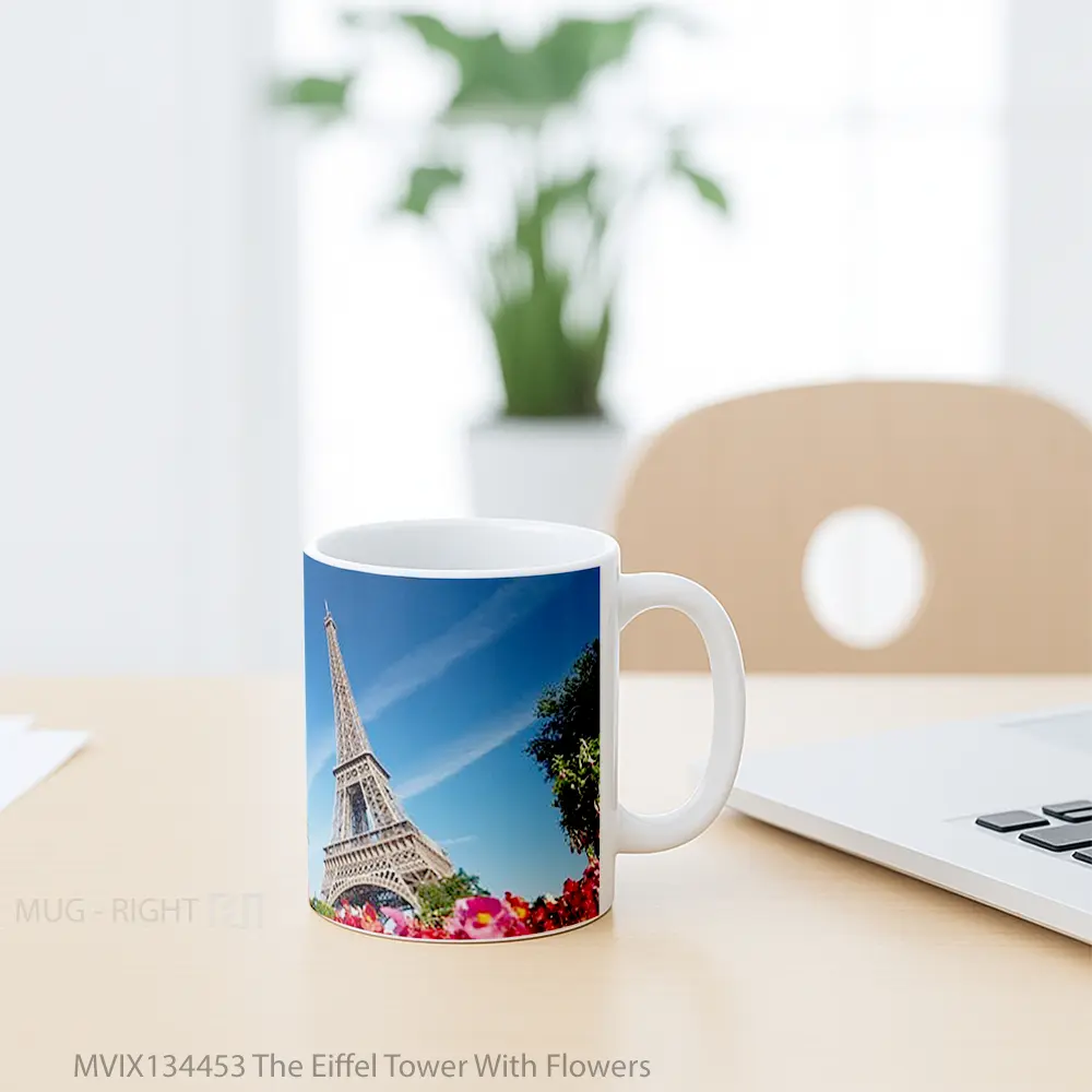 Mug The Eiffel Tower With Flowers Gelas Pemandangan Alam - All-side / Desain