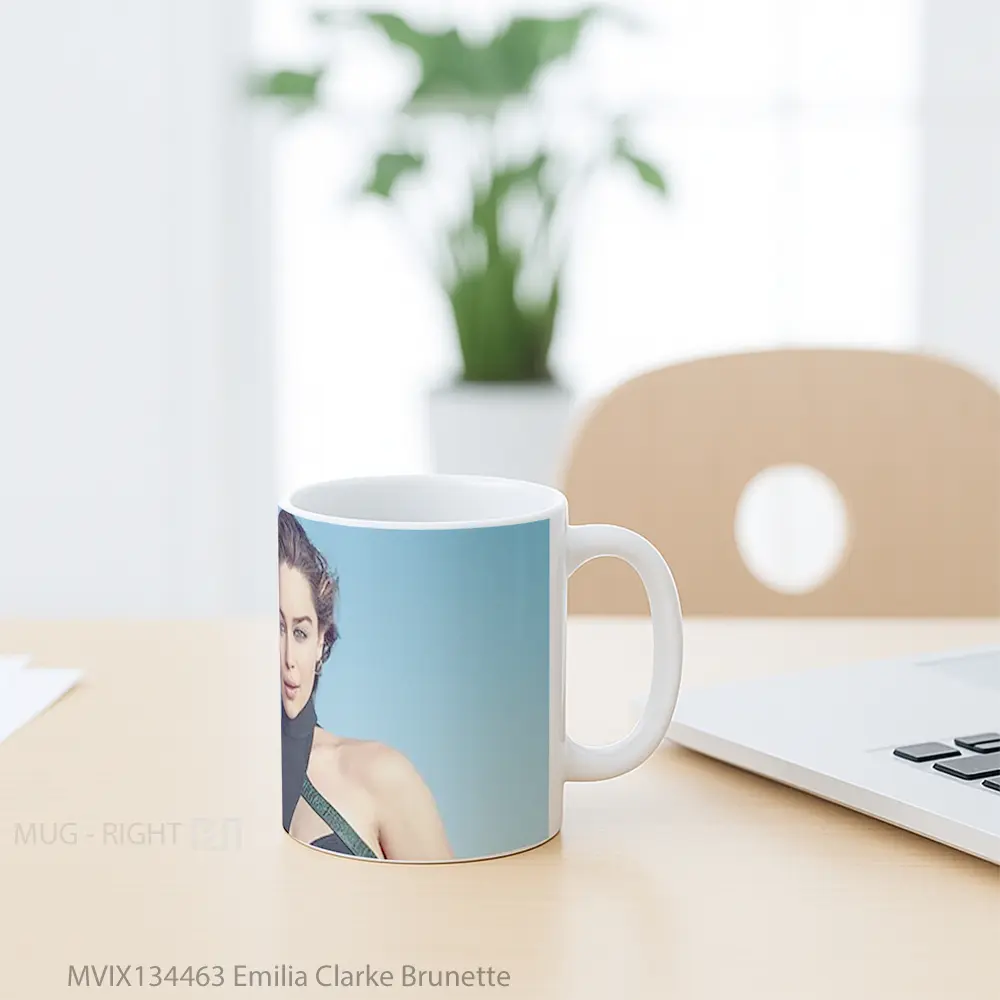 Mug Emilia Clarke Brunette Gelas Keramik Unik - All-side / Desain