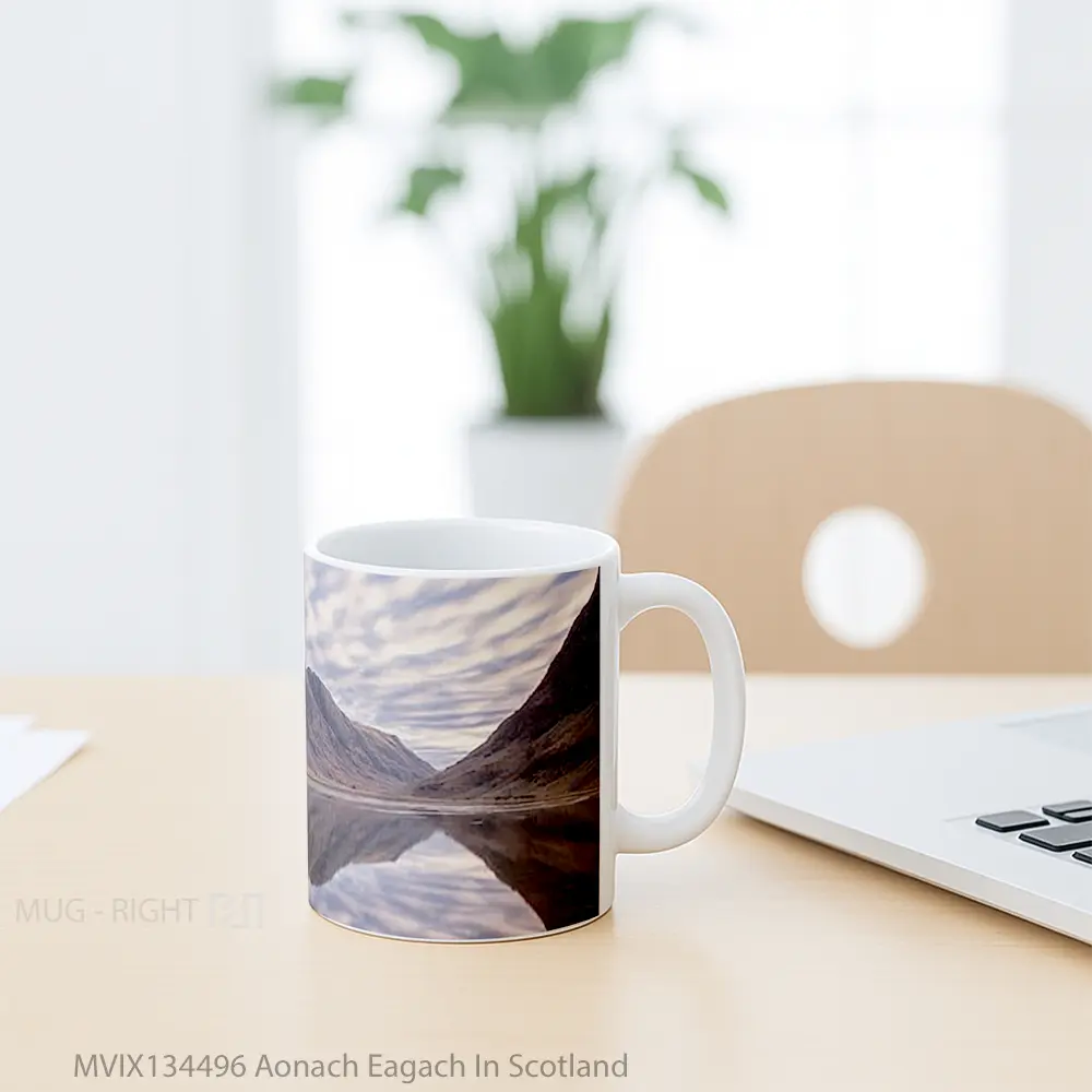 Mug Aonach Eagach In Scotland Gelas Keramik Unik - All-side / Desain