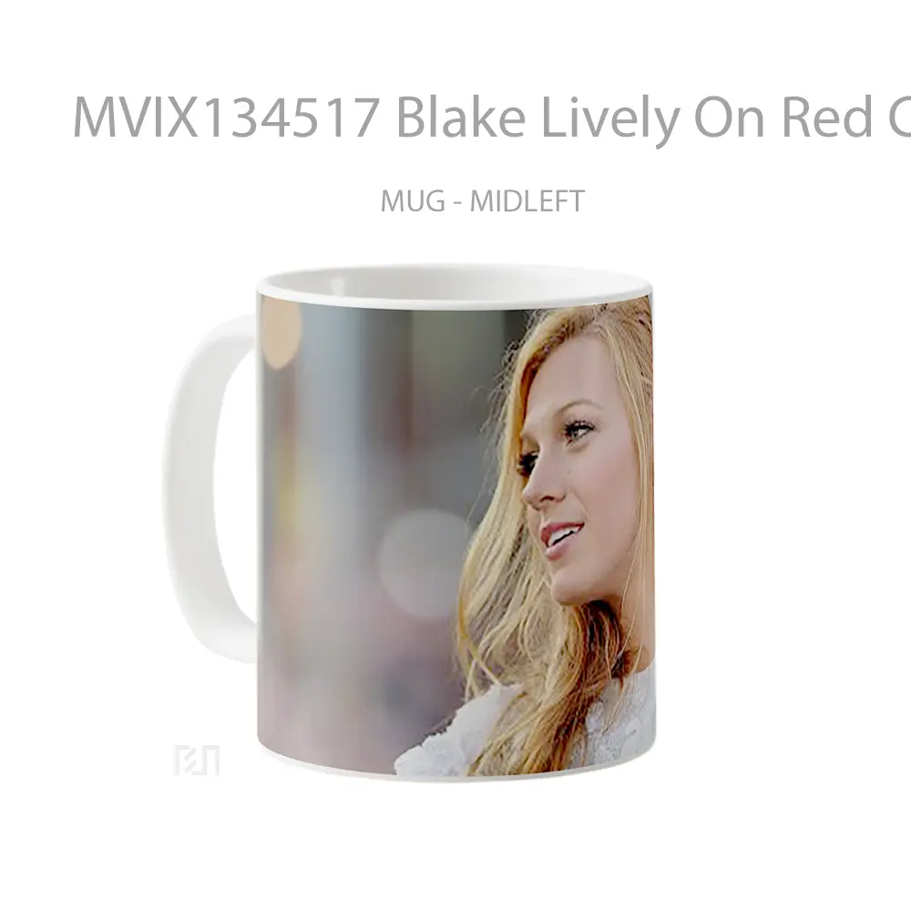 Mug Blake Lively On Red Carpet Gelas Keramik Unik - All-side / Desain