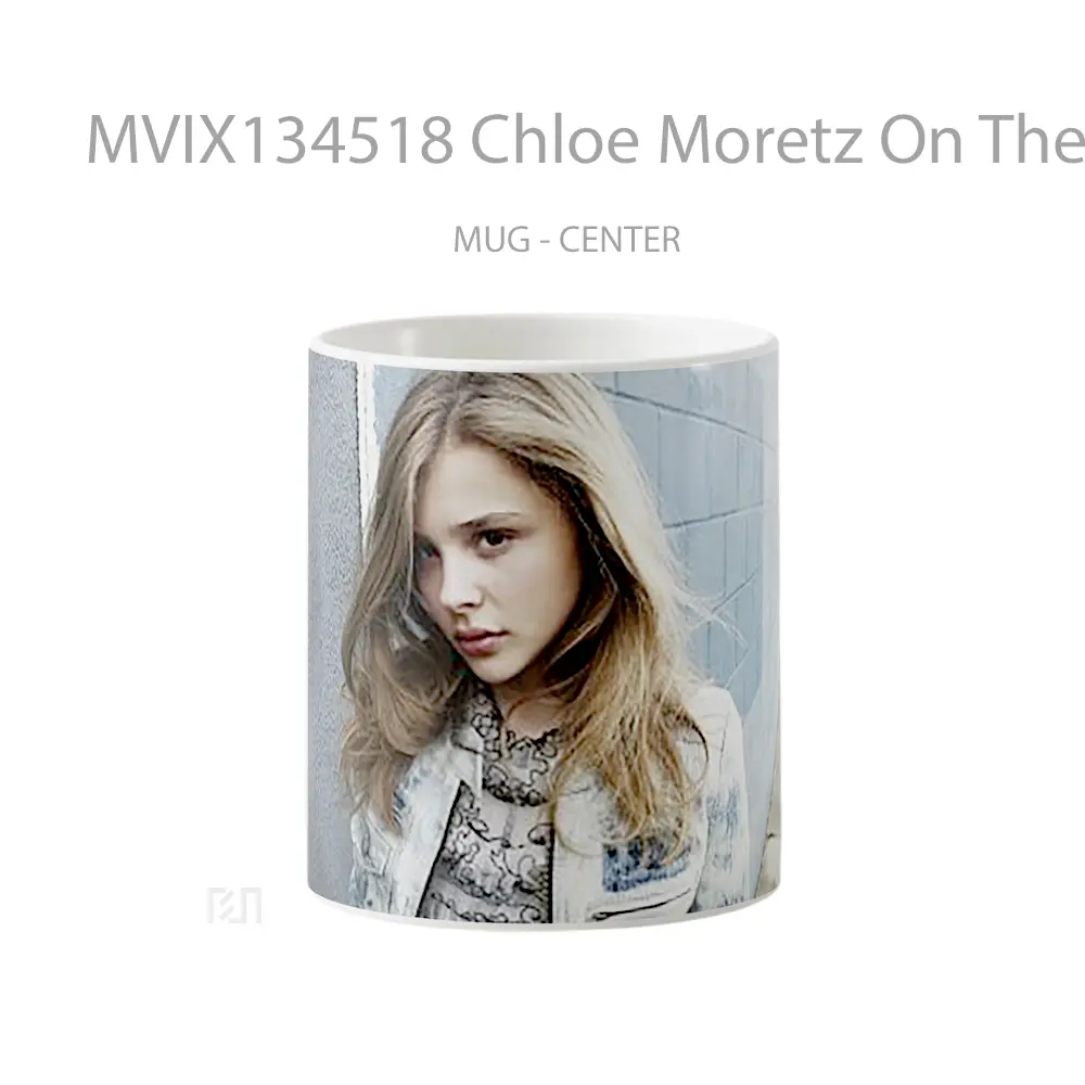 Mug Chloe Moretz On The Street Gelas Keramik Unik