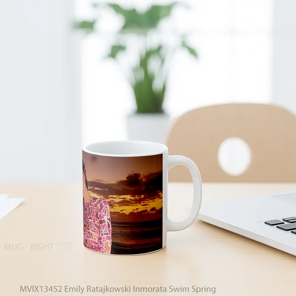 Mug Emily Ratajkowski Inmorata Swim Spring Gelas Keramik Unik - All-side / Desain