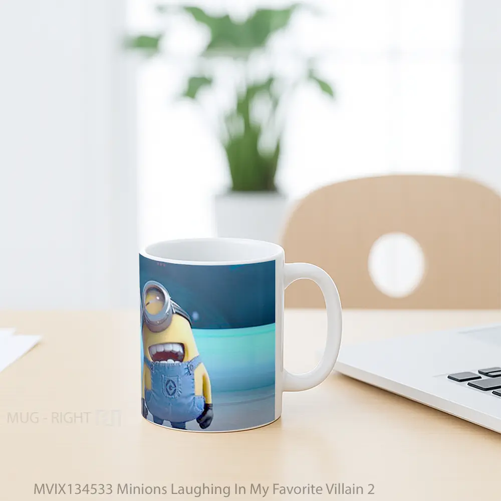Mug Minions Laughing In My Favorite Villain 2 Gelas Kartun - All-side / Desain