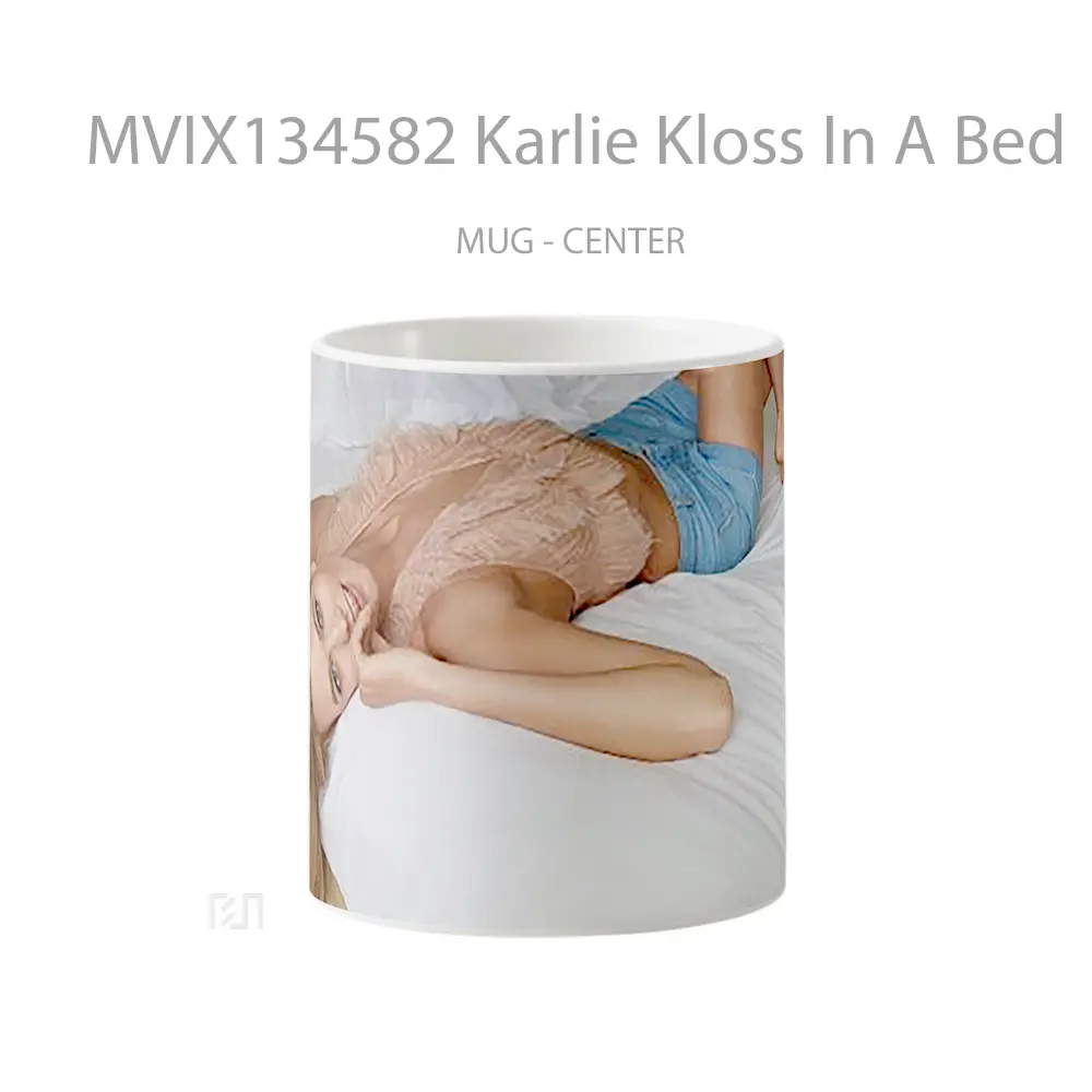 Mug Karlie Kloss In A Bed Gelas Keramik Unik