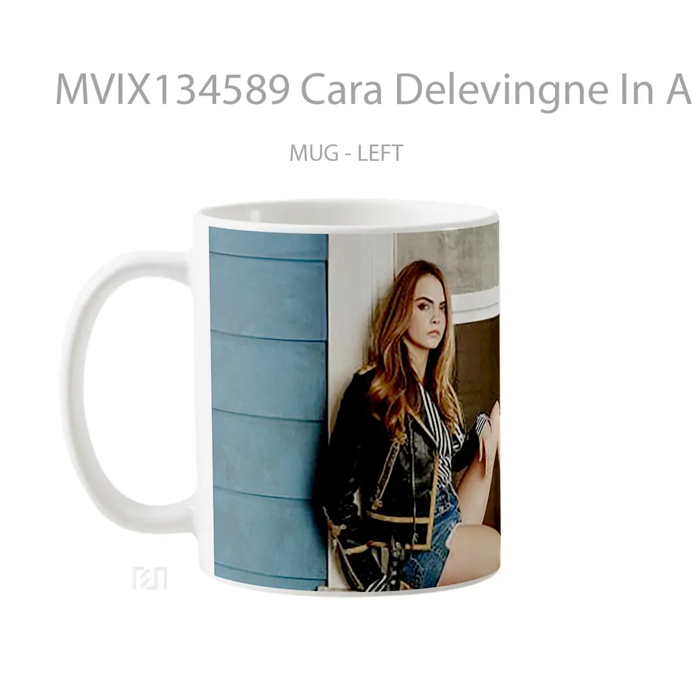 Mug Cara Delevingne In A Window Gelas Keramik Unik - All-side / Desain