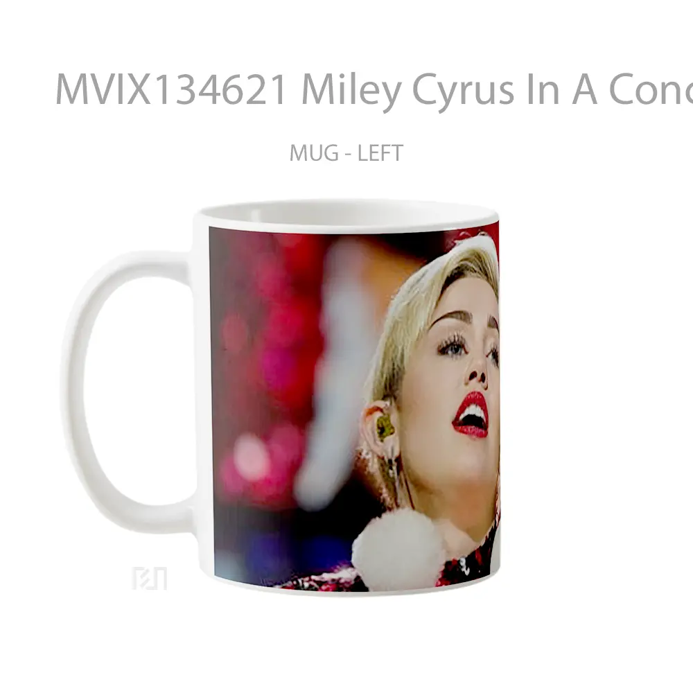 Mug Miley Cyrus In A Concert Gelas Selebriti - All-side / Desain