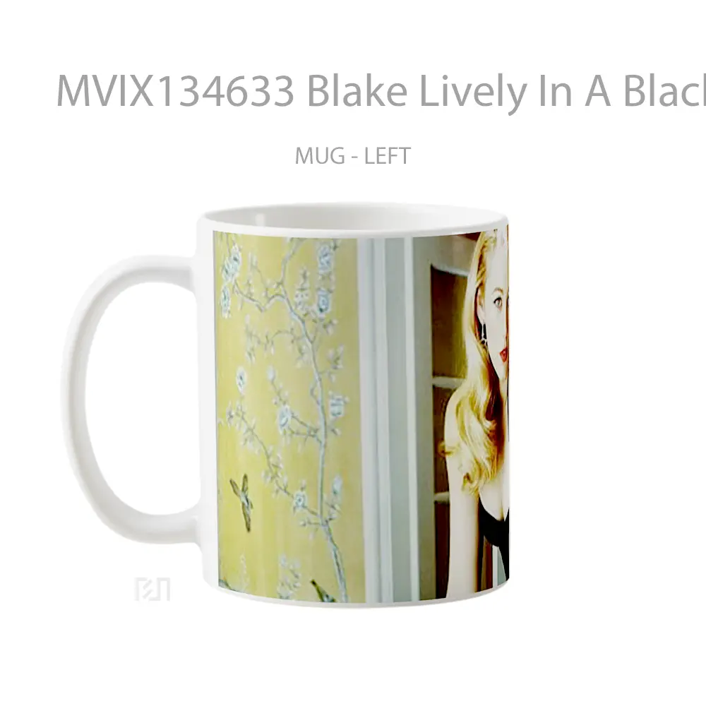 Mug Blake Lively In A Black Dress Gelas Keramik Unik - All-side / Desain
