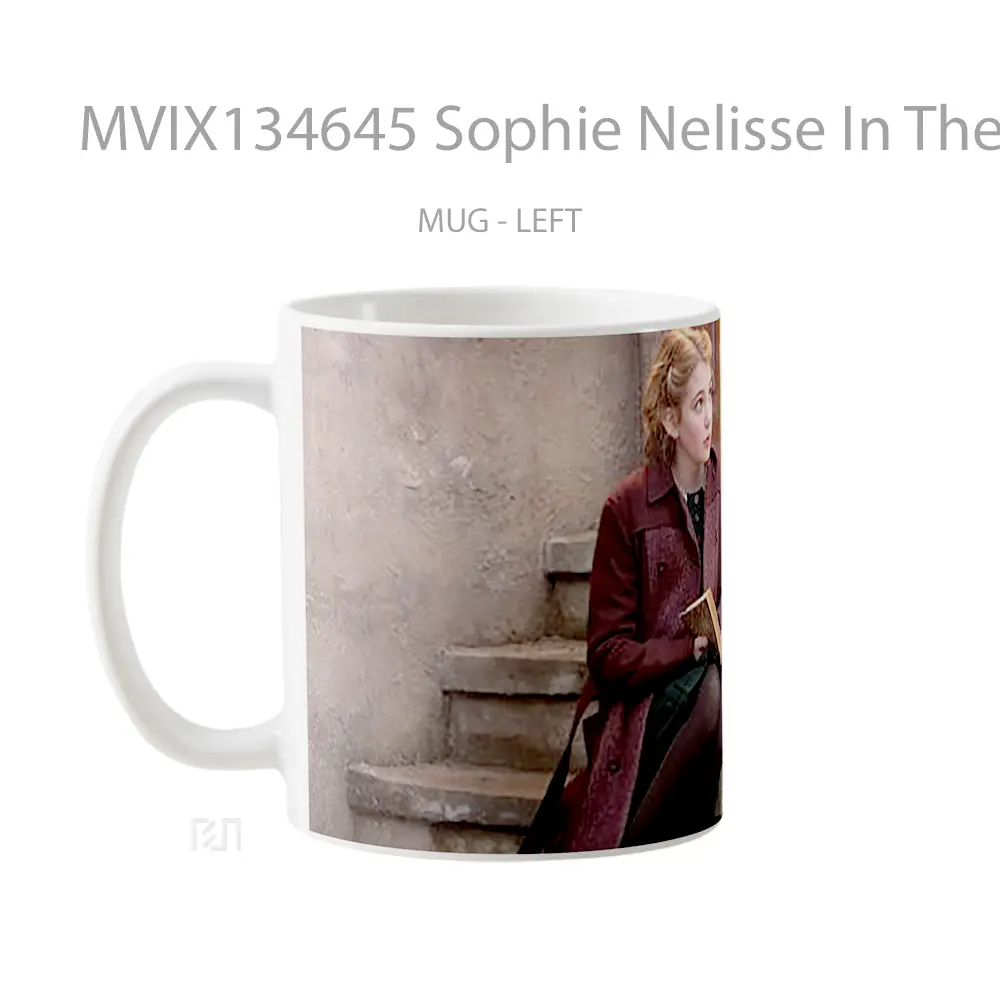 Mug Sophie Nelisse In The Book Thief Gelas Keramik Unik - All-side / Desain