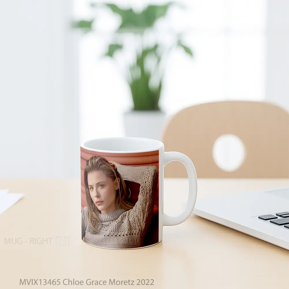 Mug Chloe Grace Moretz 2022 Gelas Keramik Unik - All-side / Desain