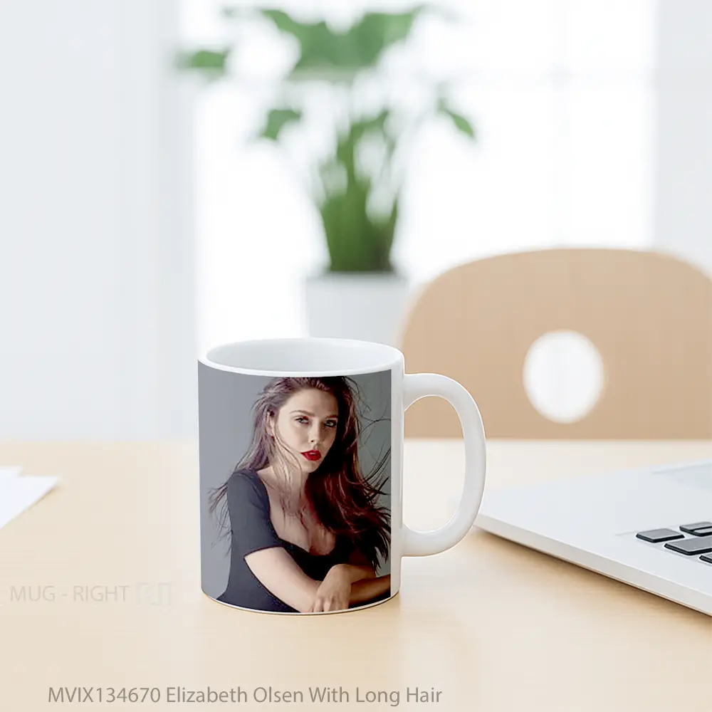 Mug Elizabeth Olsen With Long Hair Gelas Keramik Unik - All-side / Desain