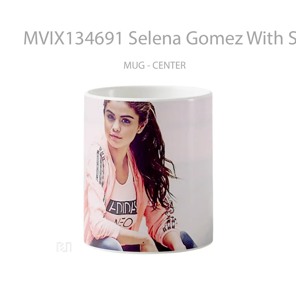Mug Selena Gomez With Sports Clothes Gelas Selebriti