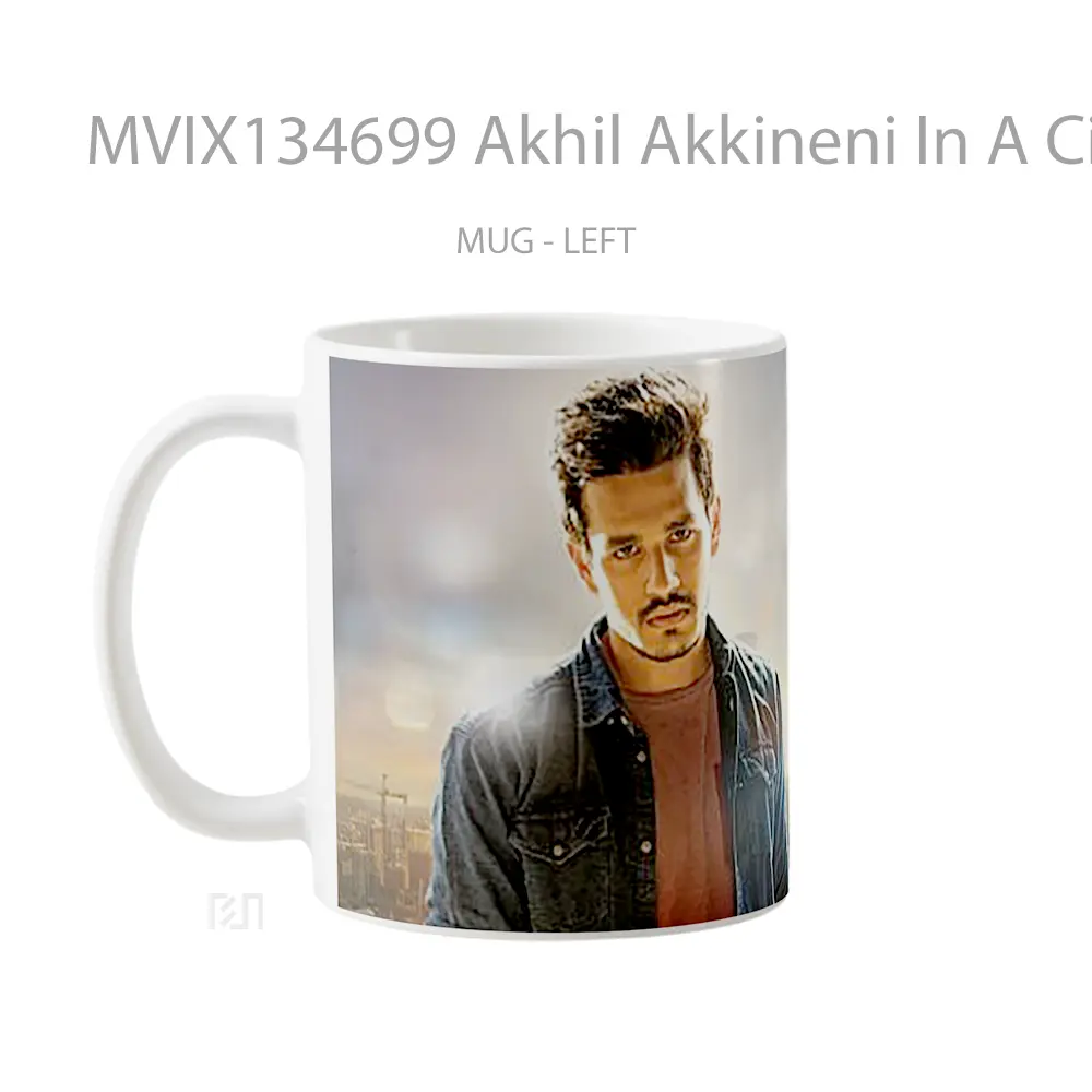 Mug Akhil Akkineni In A City Gelas Keramik Unik - All-side / Desain