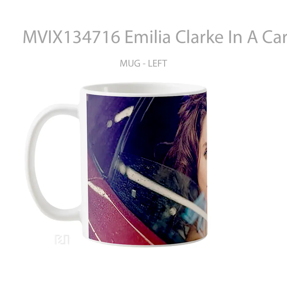 Mug Emilia Clarke In A Car Cangkir Mobil - All-side / Desain