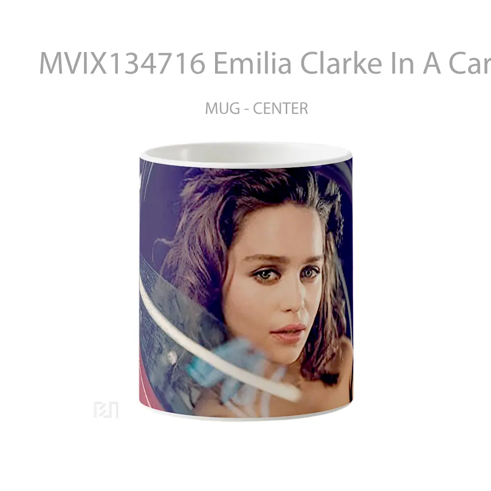 Mug Emilia Clarke In A Car Cangkir Mobil