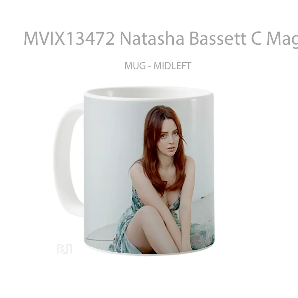 Mug Natasha Bassett C Magazine Gelas Keramik Unik - All-side / Desain