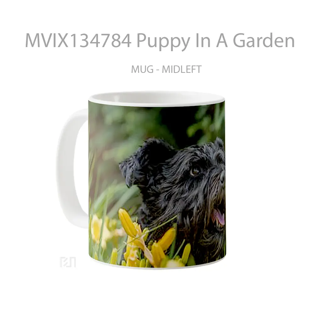 Mug Puppy In A Garden Gelas Hewan Lucu - All-side / Desain